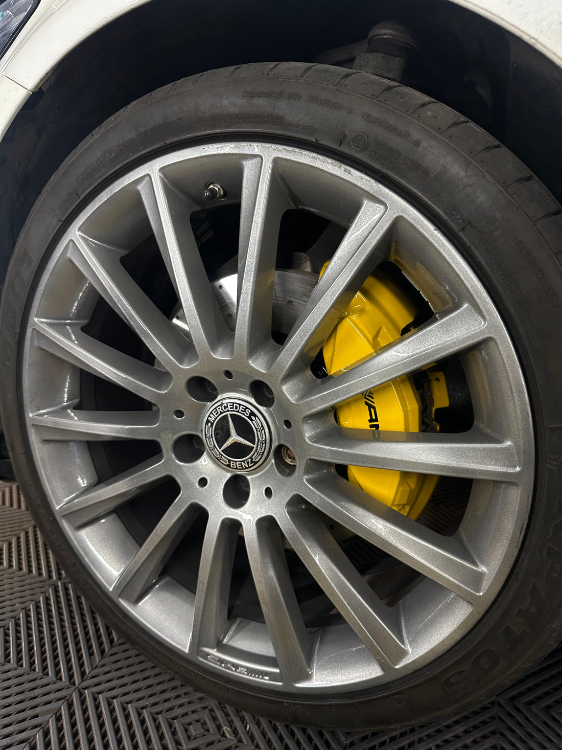 Freshly refurbished alloy wheels at Vantom Automotive Congleton – multi award-winning wheel refurbishment specialists in Cheshire, Stoke-on-Trent and Manchester