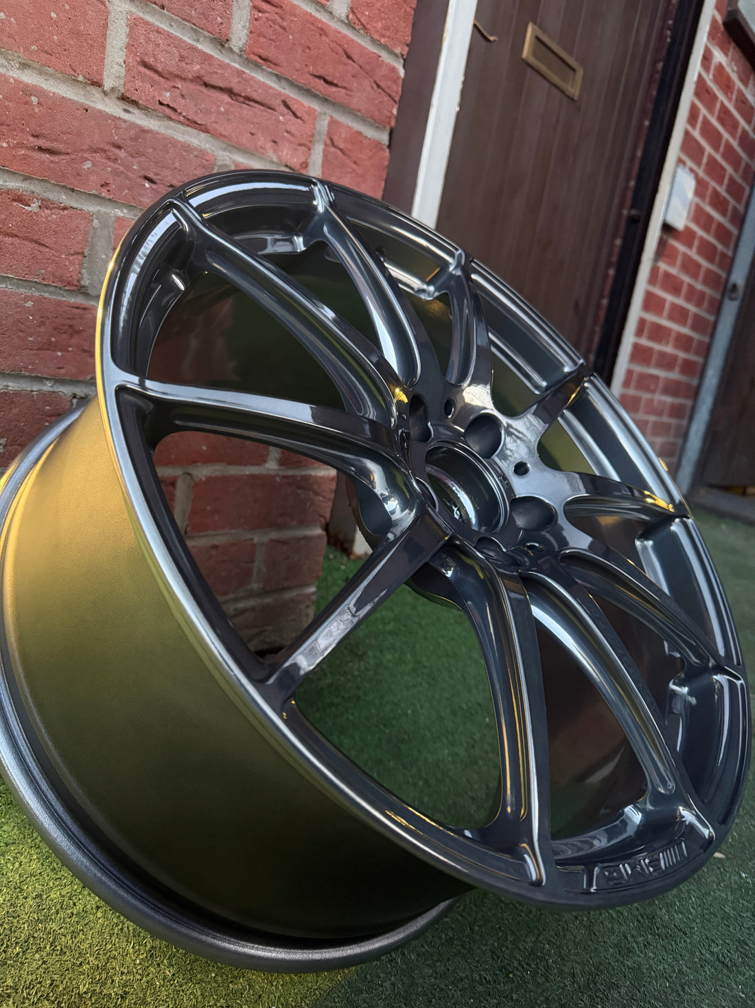 Shadow chrome alloy wheel refurbishment Macclesfield Cheshire high gloss custom finish